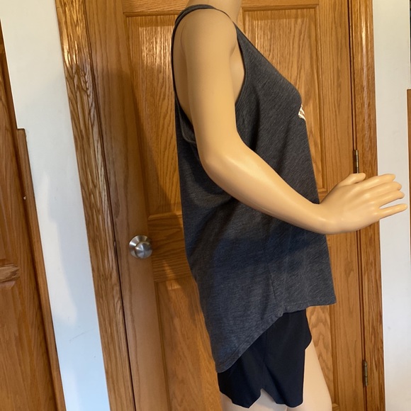 Wake Forest University gray hi-lo tank (Officail licensed Collegiate Product) - Picture 3 of 11